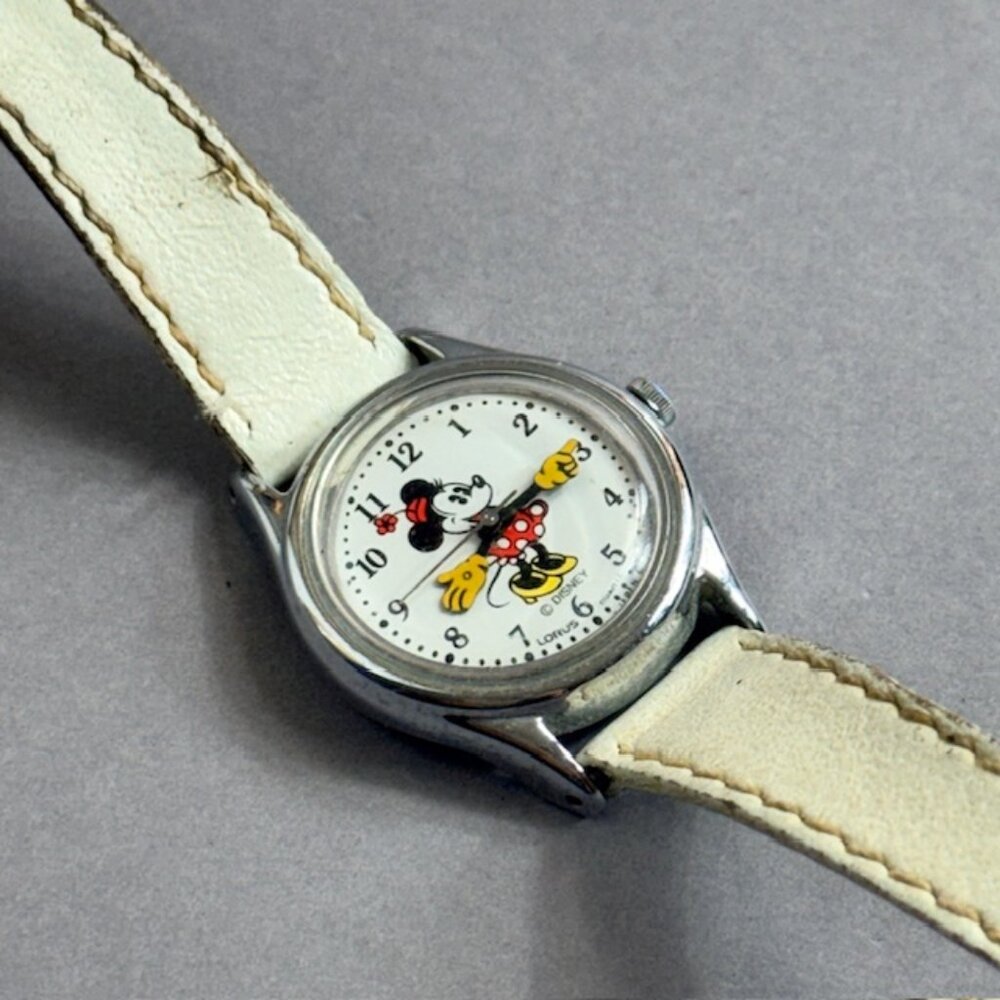 Vintage Walt Disney Watch Disneyland Wristwatch Minnie Mouse Lorus Quartz RARE